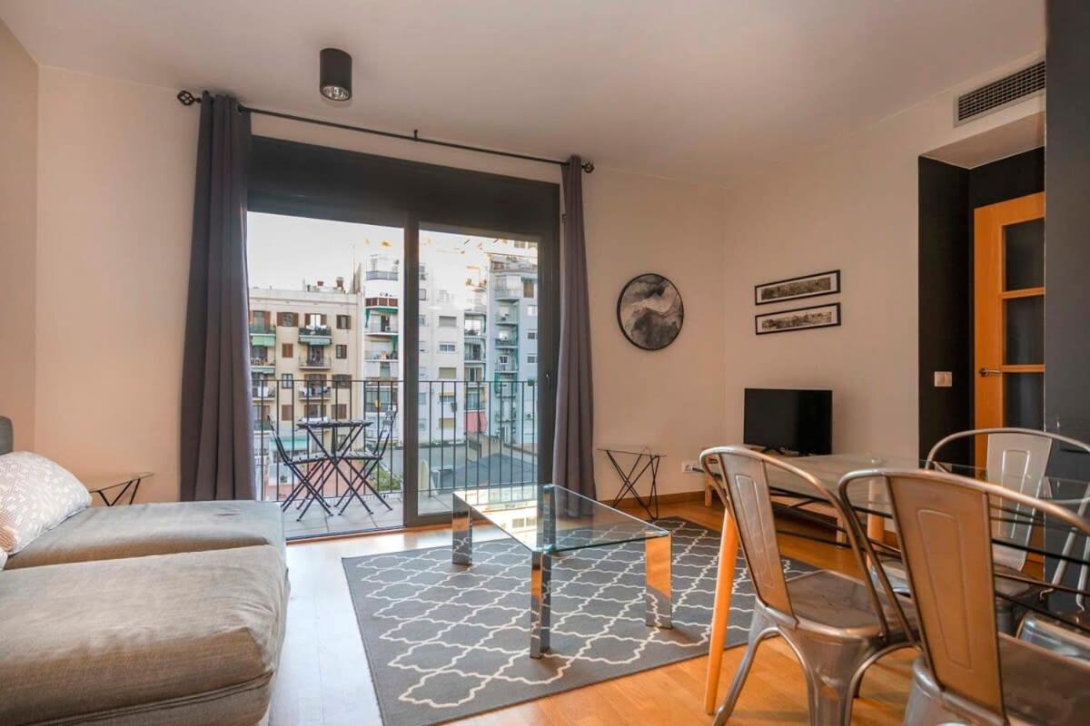 Modern And Bright Apartment In Eixample 3-1 Βαρκελώνη Εξωτερικό φωτογραφία