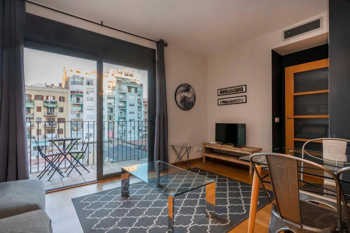 Modern And Bright Apartment In Eixample 3-1 Βαρκελώνη Εξωτερικό φωτογραφία